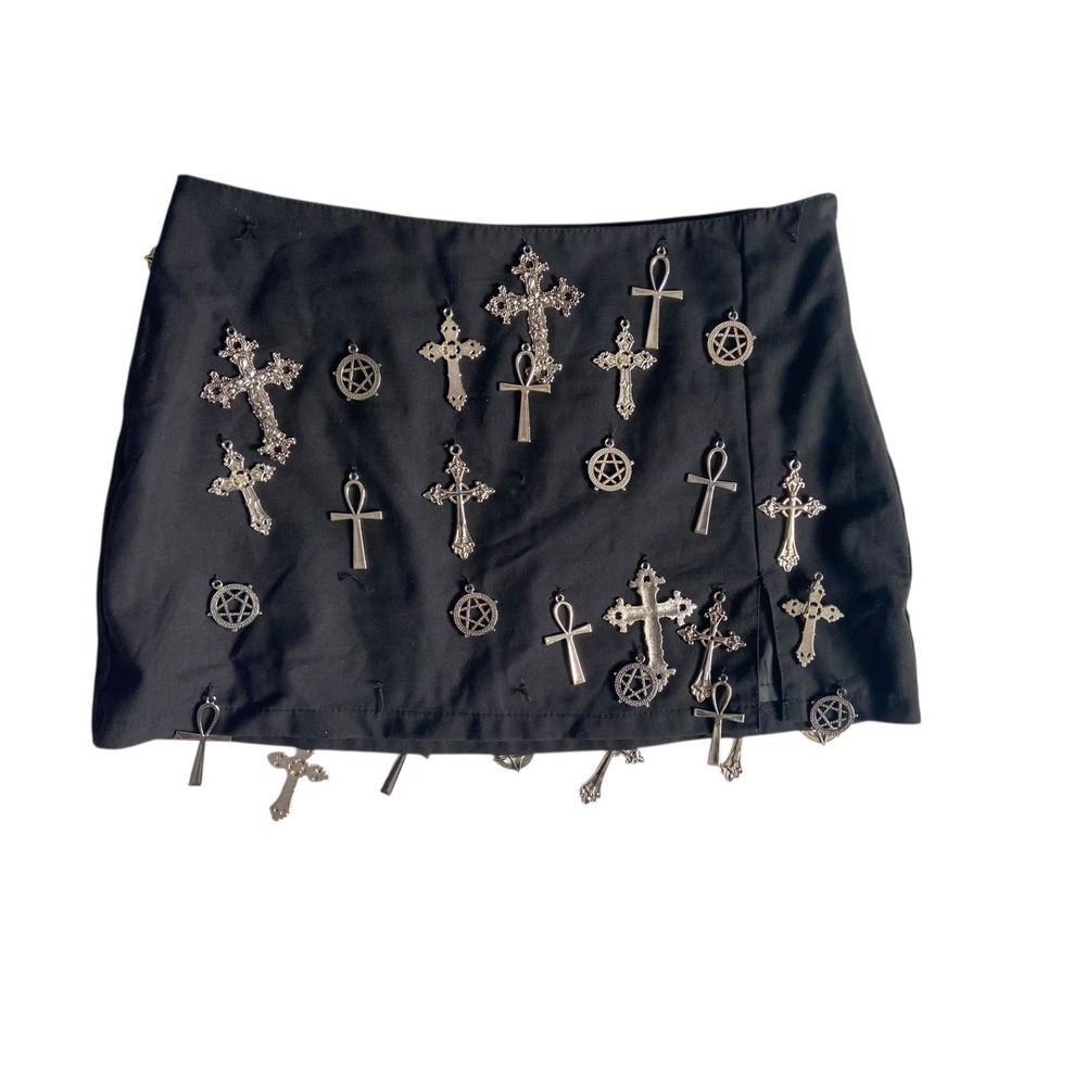 Dolls Kill Widow Idol Worship Mini Skirt Size XS Black Cross Charms Goth‎ Occult